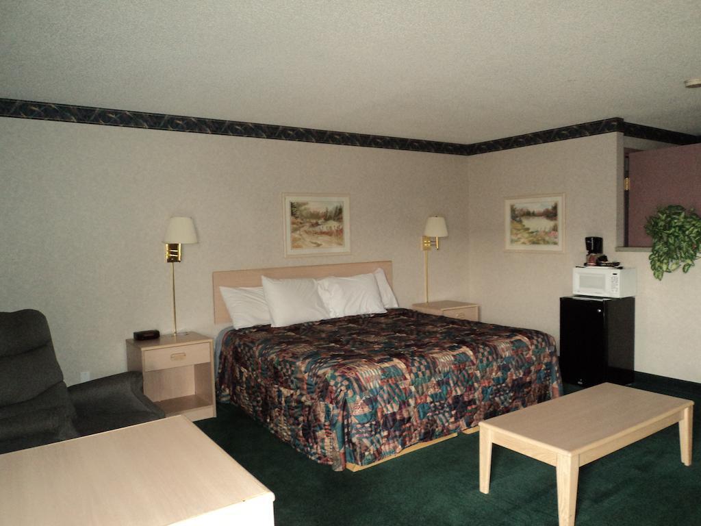 Knights Inn Ottawa Exterior photo