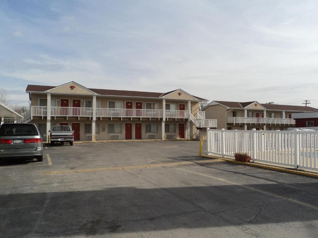 Knights Inn Ottawa Exterior photo
